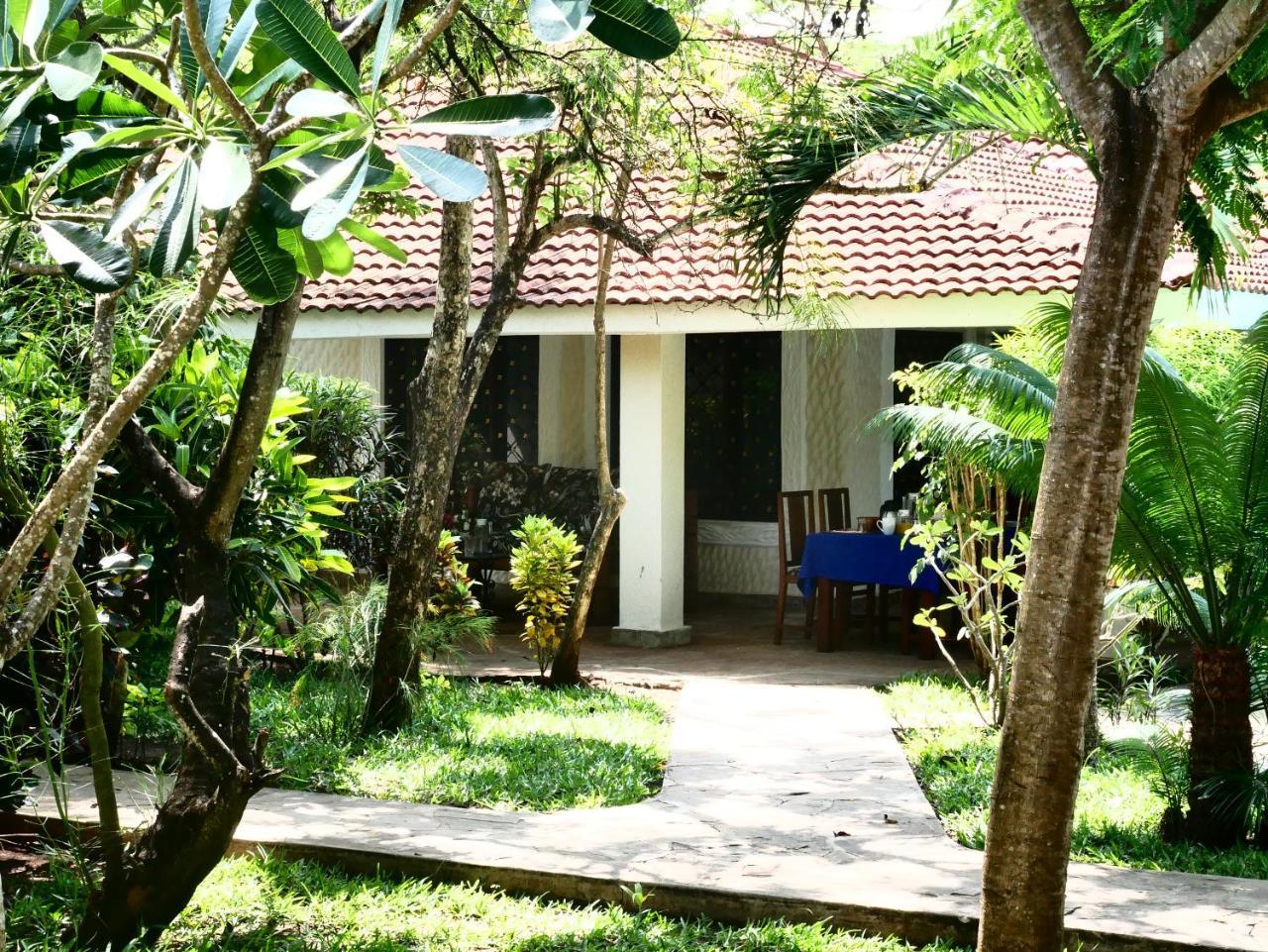 Diani Cottages Diani Beach Eksteriør billede